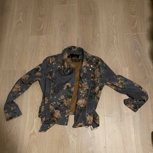 Agatha flower sweater